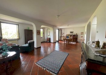corridoio - Villa Nicolò Paganini
4, Torre de' Busi - photo 2