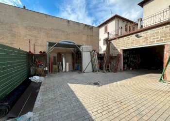 facciata - Commercial Premises Dante Alighieri
3, Calolziocorte - photo 4