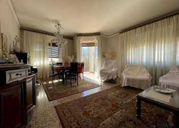 soggiorno - Villa Piave, Colle Brianza - photo 10