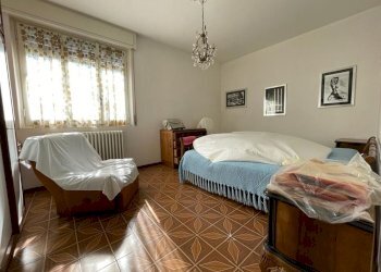camera da letto - Villa Piave, Colle Brianza - photo 11