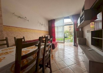 soggiorno - Three-room apartment Nazario Sauro
21, Cremella - photo 14