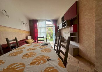 soggiorno - Three-room apartment Nazario Sauro
21, Cremella - photo 15