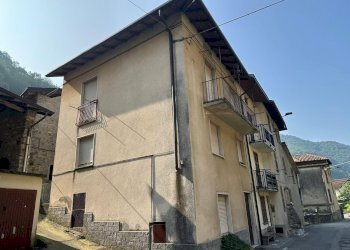 vista - Independent house Pratomolone
48, Erve - photo 1