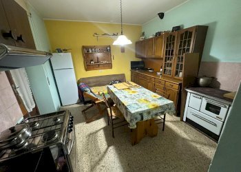 soggiorno - Independent house Pratomolone
48, Erve - photo 2