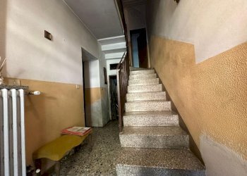portone - Independent house Pratomolone
48, Erve - photo 33