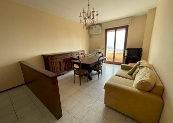 Foto 3 - Three-room apartment via 4 novembre
17, Galbiate - photo 3