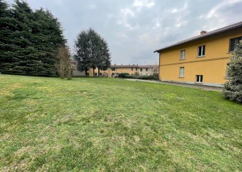 Giardino Privato - Villa a Schiera via Garibaldi
5, Sirone - foto 10