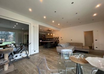 Soggiorno - Villa a Schiera via Garibaldi
5, Sirone - foto 24