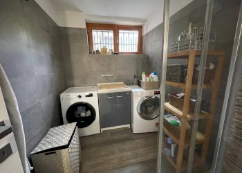 Secondo bagno/lavanderia - Villa a Schiera via Garibaldi
5, Sirone - foto 43