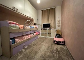 Seconda camera da letto - Three-room apartment Garlate - photo 19