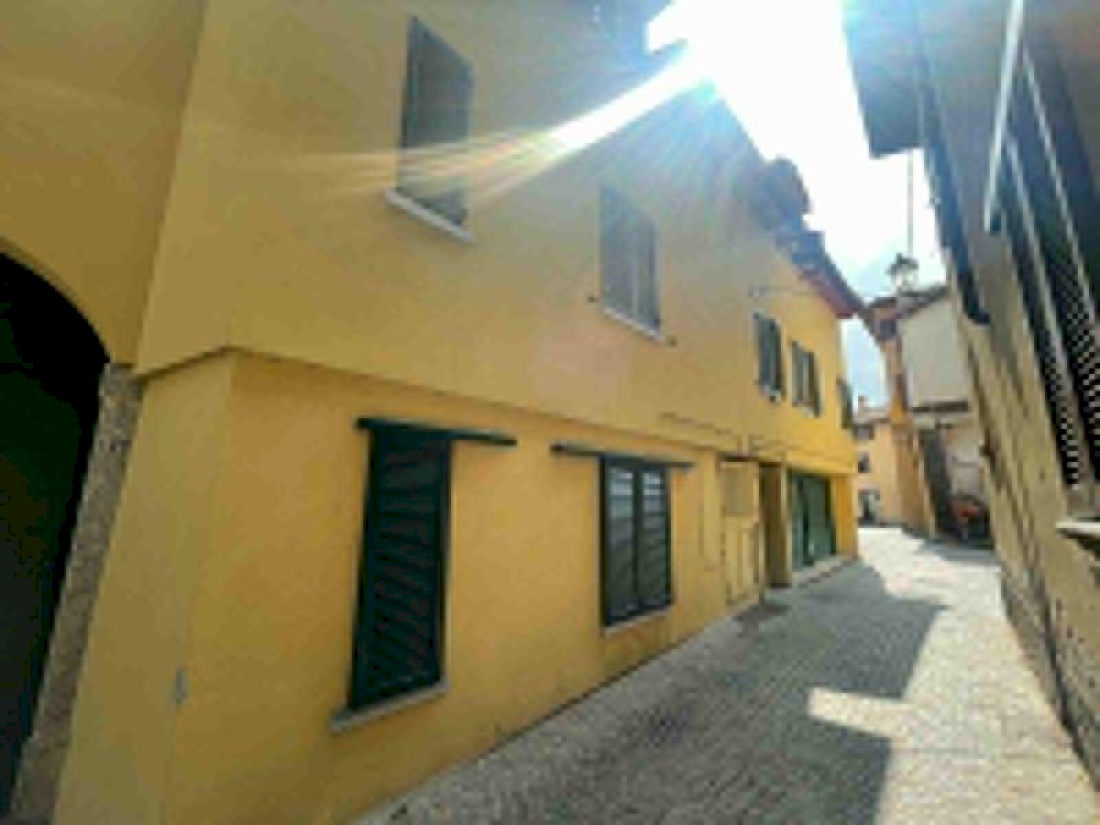 Esterno - Three-room apartment Galbiate - photo 2