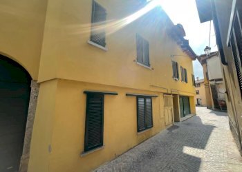 Esterno - Three-room apartment Galbiate - photo 4