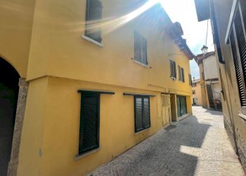 Esterno - Three-room apartment Galbiate - photo 9
