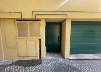 Ingresso Mini Palazzina - Three-room apartment Galbiate - photo 11