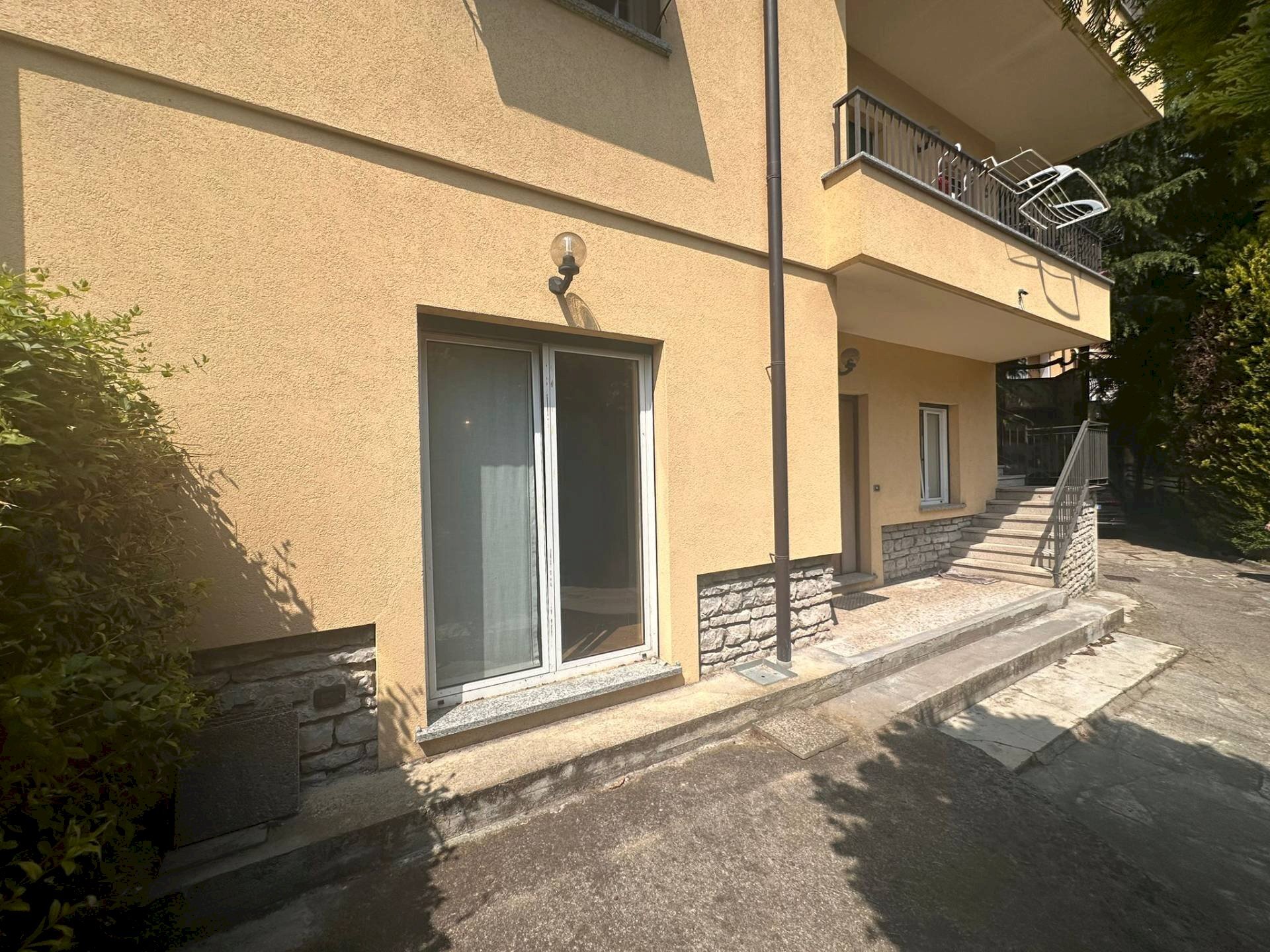 Esterno - Three-room apartment Galbiate - photo 3