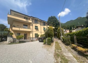 Esterno - Three-room apartment Galbiate - photo 9