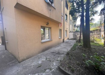 Esterno - Three-room apartment Galbiate - photo 12