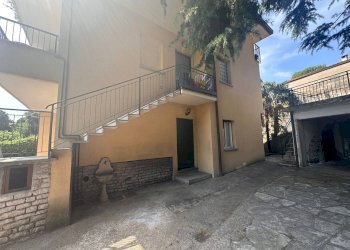 Esterno - Three-room apartment Galbiate - photo 17