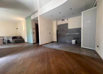 Cucina a vista abitabile - Three-room apartment Galbiate - photo 24
