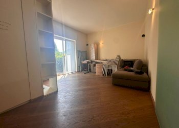 Soggiorno - Three-room apartment Galbiate - photo 33
