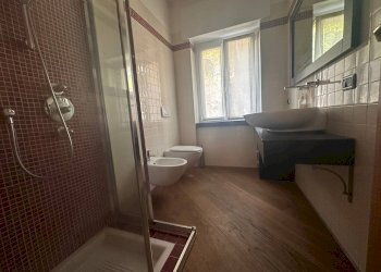 Bagno padronale con doccia - Three-room apartment Galbiate - photo 46