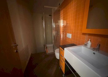 Secondo Bagno con doccia - Three-room apartment Galbiate - photo 50