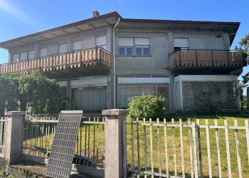 Esterno - Casa indipendente Brenna - foto 2