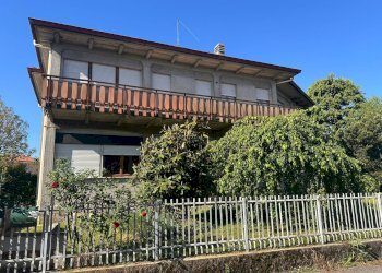 Esterno - Casa indipendente Brenna - foto 4