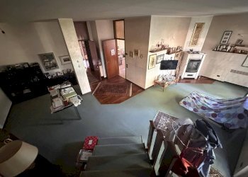 4 locali su due livelli Soggiorno - Casa indipendente Brenna - foto 50