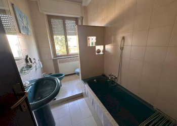 4 locali su due livelli Bagno - Casa indipendente Brenna - foto 58