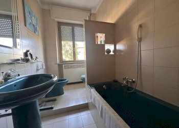 4 locali su due livelli Bagno - Casa indipendente Brenna - foto 59