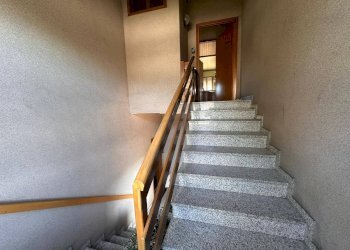 Ingresso terzo appartamento - Casa indipendente Brenna - foto 62