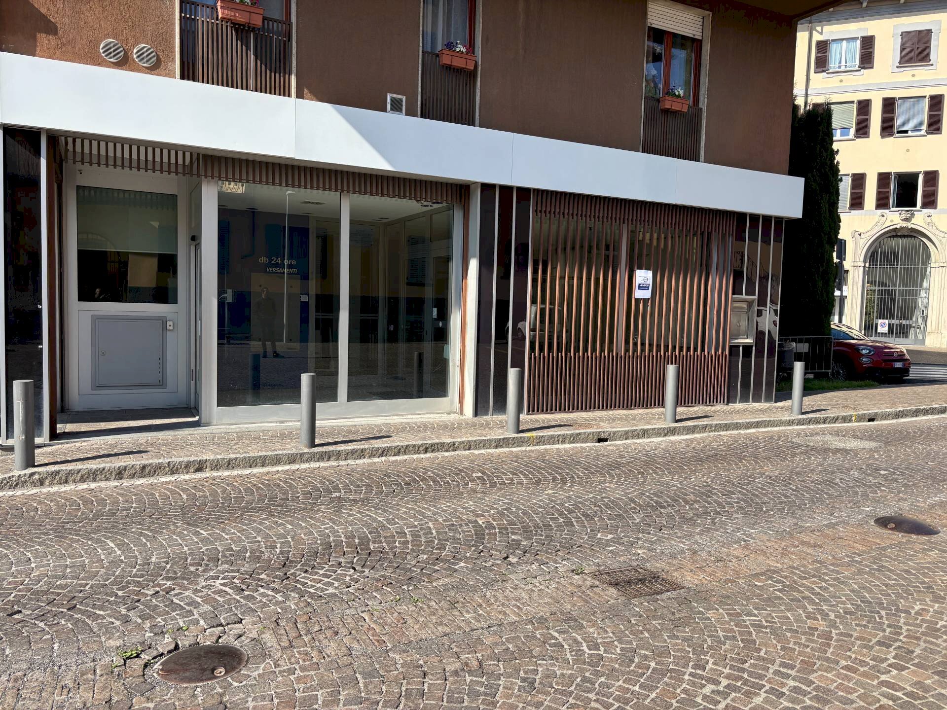 Esterno - Locale Commerciale Galbiate - foto 1