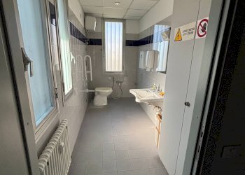 Bagno - Locale Commerciale Galbiate - foto 32