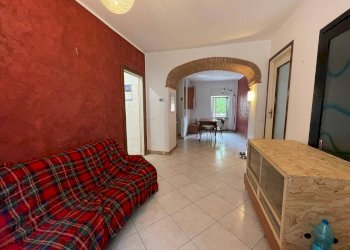 Soggiorno Appartamento piano primo - Casa indipendente Galbiate - foto 14