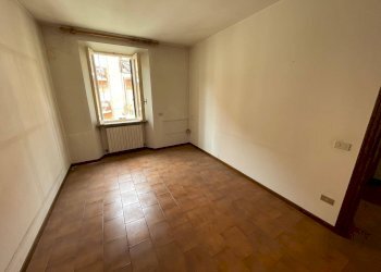 Seconda Camera Appartamento secondo piano - Casa indipendente Galbiate - foto 38