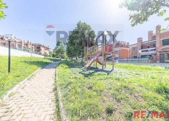 Giardino - Two-room apartment Via Don Ugo Bassi
 
8, Marino - photo 1