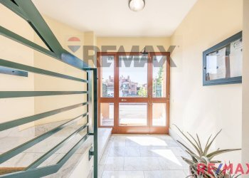 Ricezione / Lobby - Two-room apartment Via Don Ugo Bassi
 
8, Marino - photo 7