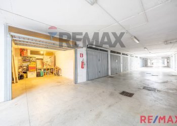 Parcheggio - Two-room apartment Via Don Ugo Bassi
 
8, Marino - photo 22