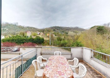 Balcone - Three-room apartment Licciana Nardi - photo 2