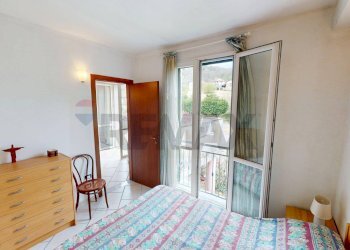 Camera / camera da letto - Three-room apartment Licciana Nardi - photo 16