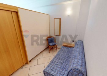Camera / camera da letto - Three-room apartment Licciana Nardi - photo 18