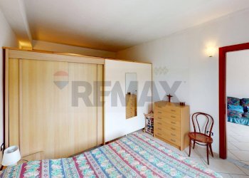 Camera / camera da letto - Three-room apartment Licciana Nardi - photo 23
