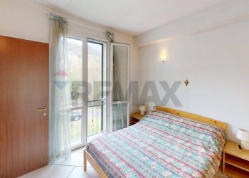 Camera / camera da letto - Three-room apartment Licciana Nardi - photo 24