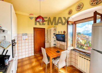 Sala da pranzo - Three-room apartment Via Montallegro
 
55, Vezzano Ligure - photo 4