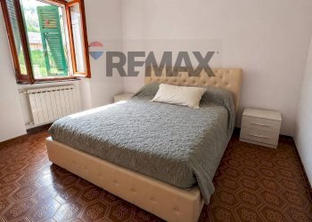 Camera / camera da letto - Three-room apartment Via Montallegro
 
55, Vezzano Ligure - photo 17