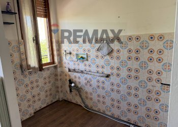 Stanza vuota - Appartamento Via Roma, Casaleggio Boiro - foto 8