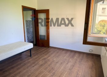 Camera / camera da letto - Appartamento Via Roma, Casaleggio Boiro - foto 15