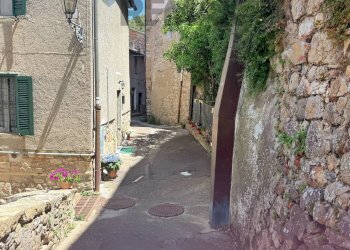 Edificio all\'aperto - Three-room apartment Via Nazaro Sauro
 
11, Gavorrano - photo 4