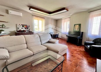 Foto 1 - Three-room apartment Viale del castello, Campobasso - photo 1